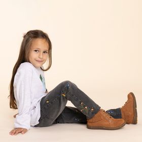 BOTÍN HUSH PUPPIES TINA MARRÓN PARA NIÑA