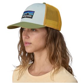 GORRO PATAGONIA P-6 LOGO TRUCKER VERDE UNISEX