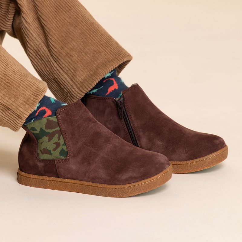 Botin-Para-Niño-Gamuza-Piombino-Marron-Hush-Puppies