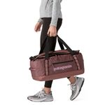 Maletin-Black-Hole-Duffel-40L-Morado-Patagonia