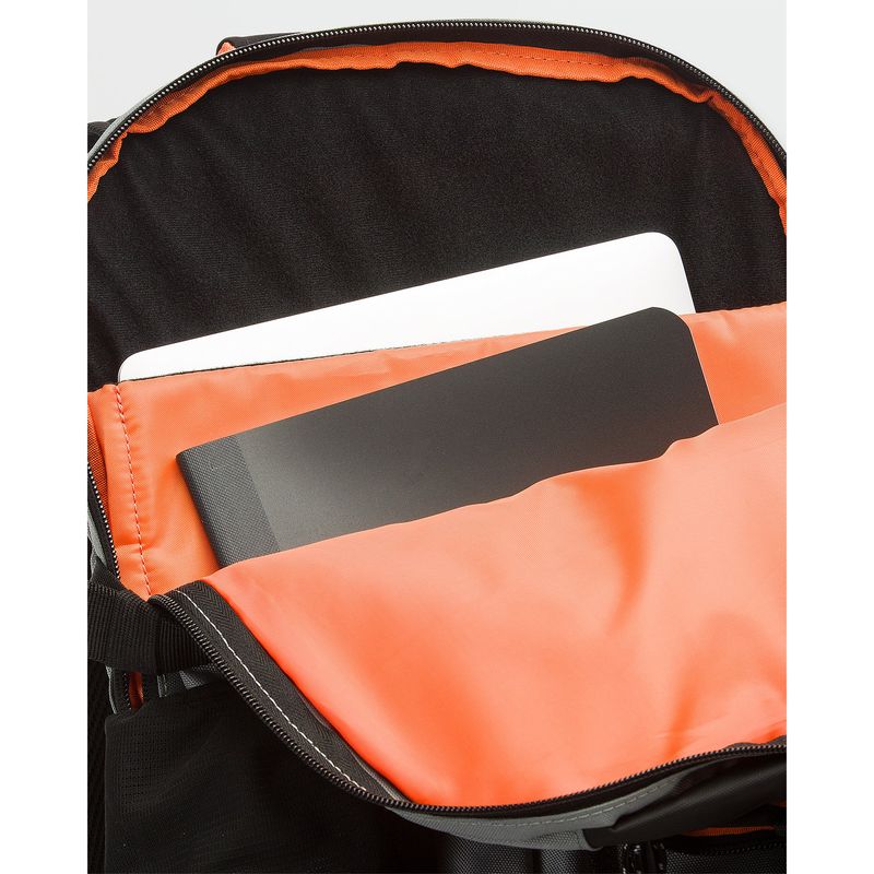 Mochila-Para-Hombre-Greyman-Backpack-Gris-Billabong