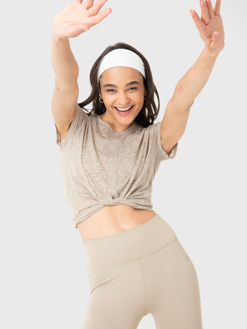 Polo-Manga-Corta-Para-Mujer-Luna-Beige-Bsoul