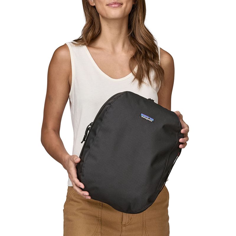 Neceser-Black-Hole-Cube---Large-Negro-Patagonia